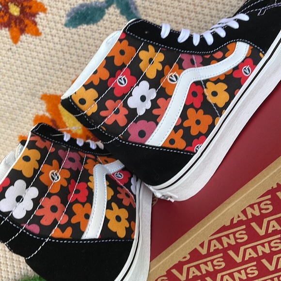 Vans Men’s Sk8-Hi Flower Black/Multi  sneakers - Picture 15 of 16